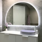Miroir salle de bain LED Nebula Maroc – Verre Saint-Gobain 6 mm – Vue de face claire et design moderne – Miroir sur mesure haut de gamme
