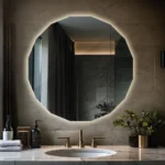 Miroir Vectra géométrique rétroéclairé présenté de face, design moderne et élégant, conçu au Maroc et personnalisable sur-mesure