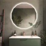 Miroir Vectra géométrique rétroéclairé posé sur un vasque, LED allumée, vue de face, design moderne et élégant, fabriqué au Maroc et personnalisable sur-mesure