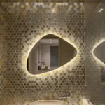 Détail éclairage LED du miroir salle de bain AURELIOX